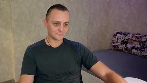 Snapshot of john_3019 chatting on November 4, 6:29 pm John online show from November 4, 6:29 pm