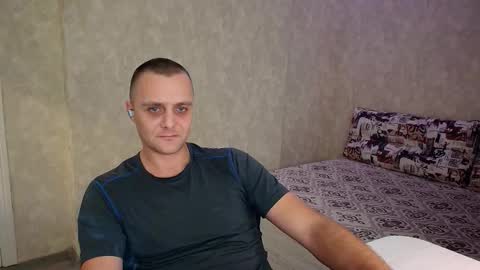 Snapshot of john_3019 chatting on November 25, 7:47 pm John online show from November 25, 7:47 pm