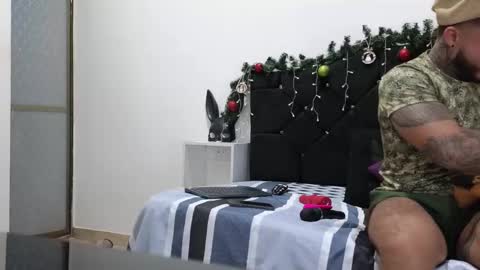 John  online show from December 22, 11:00 am