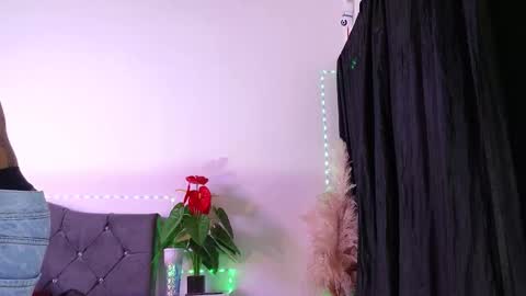 John  online show from February 25, 12:04 pm