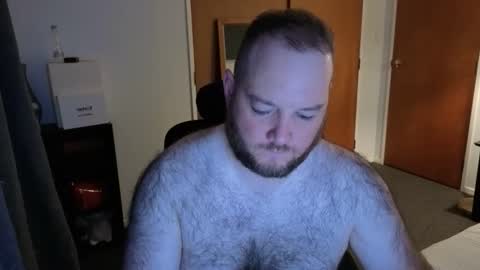 john_bear1 online show from April 19, 7:40 am