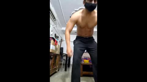 john_desihunk online show from April 9, 10:09 am