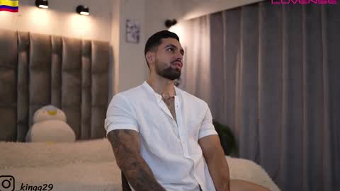 john online show from November 6, 10:43 pm