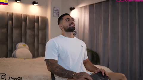 john online show from November 11, 10:43 pm