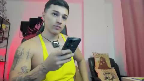 Snapshot of john_s117 chatting on September 27, 10:26 pm JOHN online show from September 27, 10:26 pm