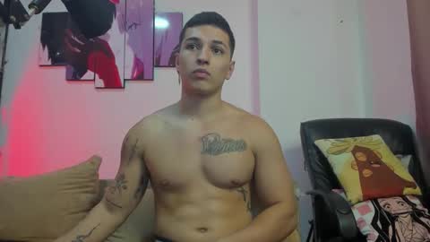Snapshot of john_s117 chatting on October 16, 2:01 am JOHN online show from October 16, 2:01 am