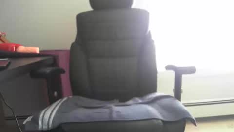 john_smith021 online show from October 4, 7:23 pm