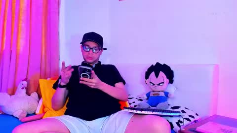 Snapshot of john_white69 chatting on December 14, 12:32 pm John online show from December 14, 12:32 pm