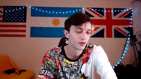 Snapshot of john_winx chatting on February 15, 2:03 pm john_winx online show from February 15, 2:03 pm