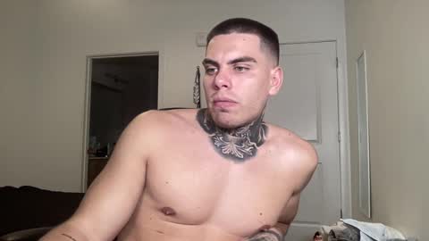 Snapshot of johnafterdark chatting on September 17, 2:13 am JAXX online show from September 17, 2:13 am