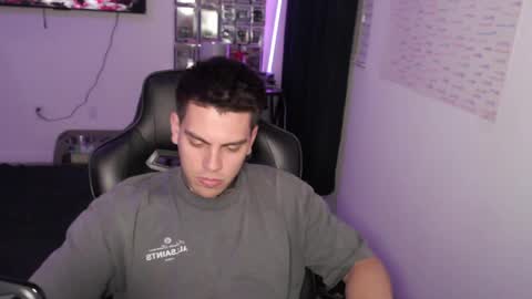 JAXX online show from May 5, 3:58 am