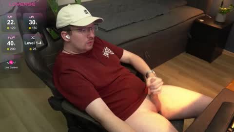 Snapshot of johndor22 chatting on January 12, 6:27 pm Jones online show from January 12, 6:27 pm