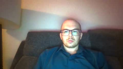 Snapshot of johngee5183456789 chatting on July 12, 1:40 am Thedude online show from July 12, 1:40 am