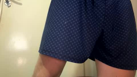 Snapshot of johnjow10 chatting on October 29, 12:24 am JOHN online show from October 29, 12:24 am