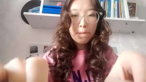 Snapshot of johnmerli chatting on November 23, 5:29 am Molly online show from November 23, 5:29 am