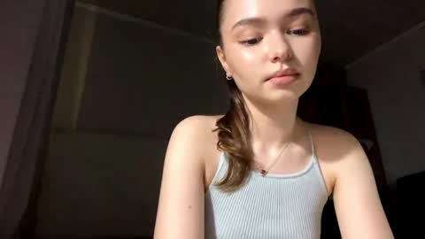 Snapshot of johnnaeames chatting on June 3, 4:23 pm Luna 3 online show from June 3, 4:23 pm
