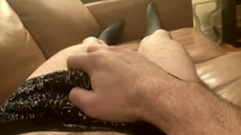 johnny235813 online show from April 2, 8:56 am