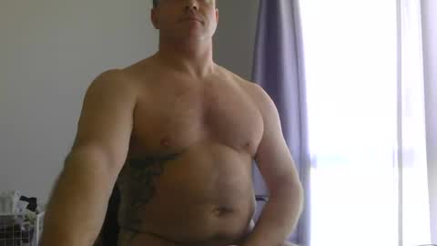 Snapshot of johnny61600 chatting on July 25, 2:31 am Lovenitwet69 online show from July 25, 2:31 am