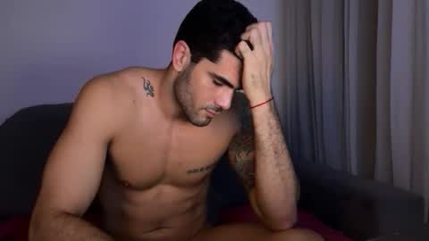 Snapshot of johnny__b0y chatting on April 8, 2:55 am Johnny b0y online show from April 8, 2:55 am