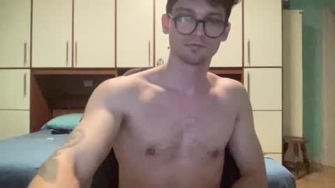 Snapshot of johnny__wood chatting on January 20, 6:43 pm Johnny online show from January 20, 6:43 pm