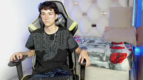 johnny_cagee online show from September 18, 3:52 am