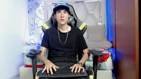 johnny_cagee online show from October 11, 5:50 am