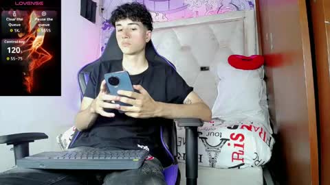 johnny_cagee online show from March 18, 3:42 am