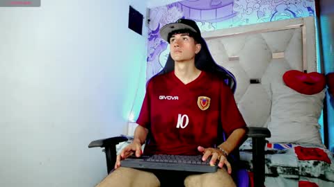 johnny_cagee online show from March 31, 3:41 am