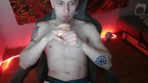 Johnny online show from November 12, 3:45 pm