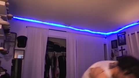 Snapshot of johnnydeep66 chatting on October 2, 8:21 am JohnnyDeep66 online show from October 2, 8:21 am