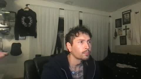 Snapshot of johnnydeep66 chatting on December 23, 10:02 am JohnnyDeep66 online show from December 23, 10:02 am