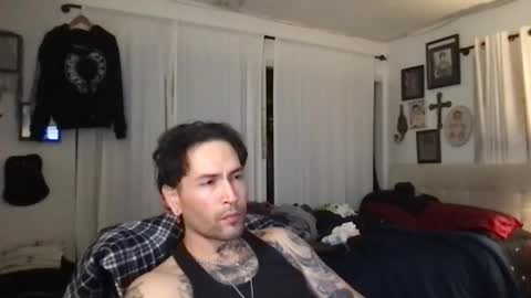 Snapshot of johnnydeep66 chatting on February 6, 7:02 am JohnnyDeep66 online show from February 6, 7:02 am