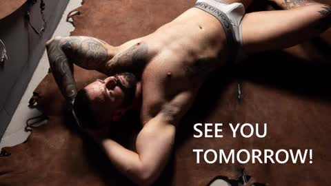 Snapshot of johnnygrayson_ chatting on January 25, 3:09 am JOHNNY online show from January 25, 3:09 am