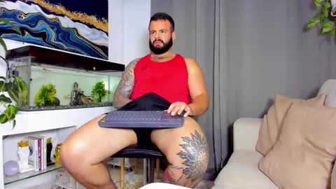 Snapshot of johnnygrayson_ chatting on February 15, 11:03 pm JOHNNY online show from February 15, 11:03 pm