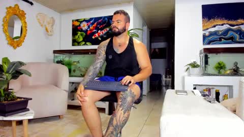 Snapshot of johnnygrayson_ chatting on March 10, 1:12 am JOHNNY online show from March 10, 1:12 am