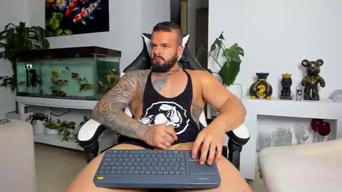 Snapshot of johnnygrayson_ chatting on September 23, 12:13 am JOHNNY online show from September 23, 12:13 am