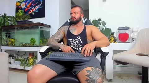 Snapshot of johnnygrayson_ chatting on October 21, 12:33 am JOHNNY online show from October 21, 12:33 am