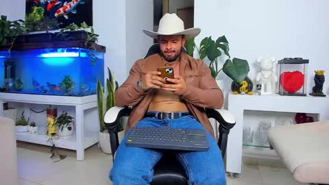 Snapshot of johnnygrayson_ chatting on November 10, 12:20 am JOHNNY online show from November 10, 12:20 am