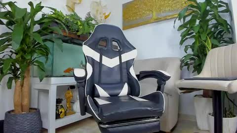 JOHNNY online show from April 21, 2:04 am