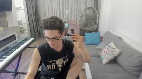 Snapshot of johnnyk8 chatting on July 15, 8:25 pm Johnny k. online show from July 15, 8:25 pm
