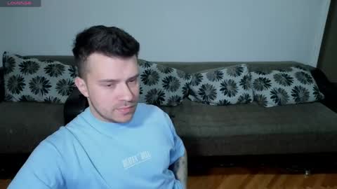 Johnny online show from April 18, 6:23 pm