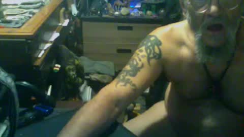 johnnyshung1 online show from December 18, 7:09 pm