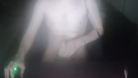 Snapshot of johnot1998 chatting on May 21, 3:13 am johnot1998 online show from May 21, 3:13 am