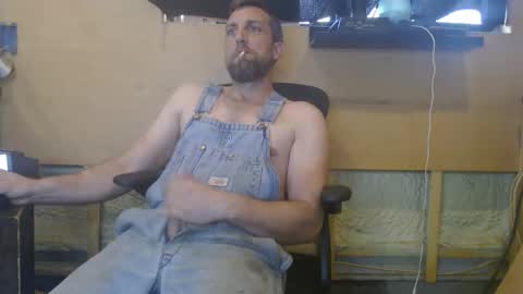 Snapshot of johnplayer23 chatting on April 14, 2:56 pm johnplayer23 online show from April 14, 2:56 pm