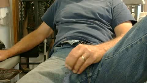 johnstrong online show from June 28, 2:34 pm