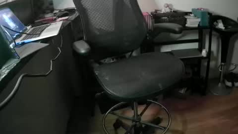 Snapshot of johntylerr833 chatting on May 2, 5:34 am johntylerr833 online show from May 2, 5:34 am