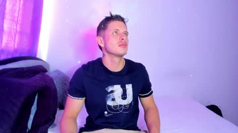 johnycooper08 online show from July 8, 12:42 pm
