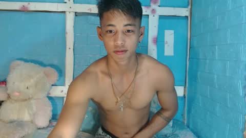 Snapshot of johnydestroyer chatting on November 11, 10:54 pm johnydestroyer online show from November 11, 10:54 pm