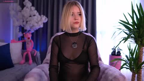 Paula online show from December 1, 8:41 am