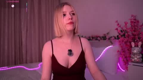 Paula online show from February 13, 8:05 pm